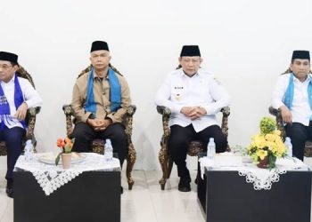 Tiga Pejabat Pusat Disambut Adat, JAM Intel Kejagung, Wamendagri, dan Wamenkes