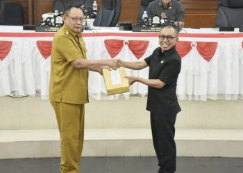 Gubernur Gusnar Ismail Hadiri Rapat Paripurna Tentang Ranperda APBD 2027