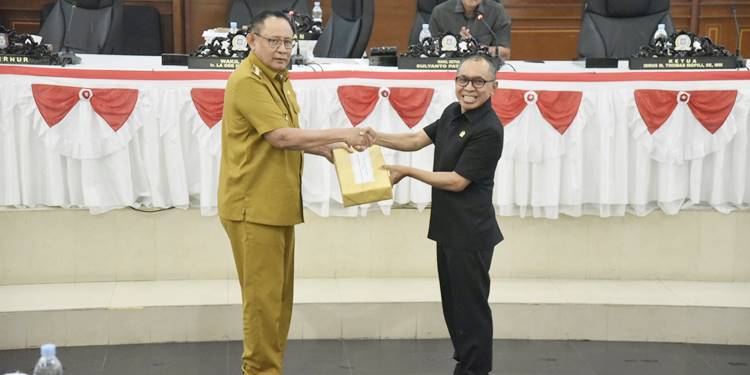 Gubernur Gusnar Ismail Hadiri Rapat Paripurna Tentang Ranperda APBD 2027