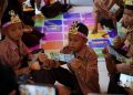 Anak-anak SDN 7 Bone Bonbol Antusias Kenali Rupiah