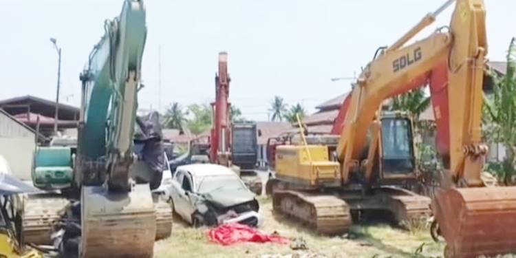 Bos Tambang Emas Ilegal Diburu, Tiga Excavator Diamankan di Dua Lokasi PETI