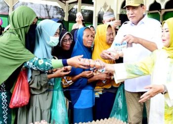 Pasar Murah Oase di Musim Kemarau, 2000 Paket Bahan Pokok Dijual Murah