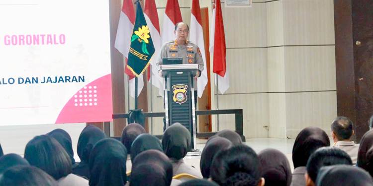 Polwan Diharap Laksanakan Tugas Secara Profesional
