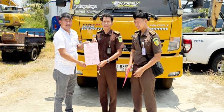 Tiga Tersangka Penyalahgunaan BBM Segera Diadili