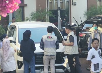 BREAKING NEWS: KPK Geledah Rumah Mewah di Liluwo Gorontalo, Diduga Milik Seorang Pengusaha