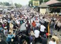 Ribuan Massa Geruduk Polda, Desak Penghentian Dugaan Kriminalisasi Adhan Dambea