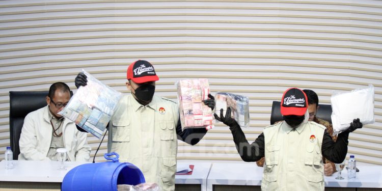Kepala BPK Jateng dan Bupati Klaten Tawar Menawar Dosa, Minta Rp600 Juta, Nego Rp 400 juta 